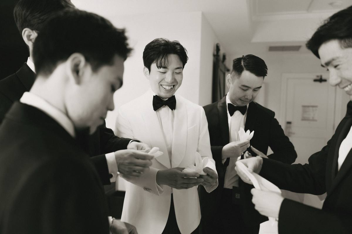 Photograph 18 from the MacArthur Place Hotel wedding story