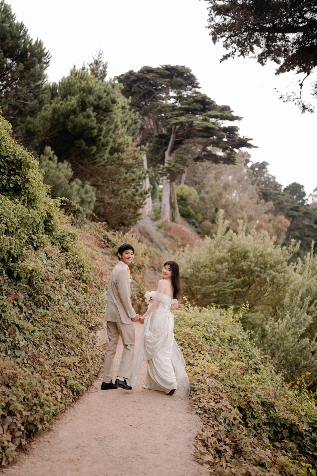 Photograph 15 from the San Francisco love story